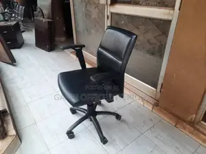 Simple Salon Adjustable Chair for Low Budget// Office Chair