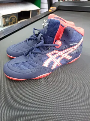 ASICS Men's Snapdown Boxing and Wrestling Shoes.