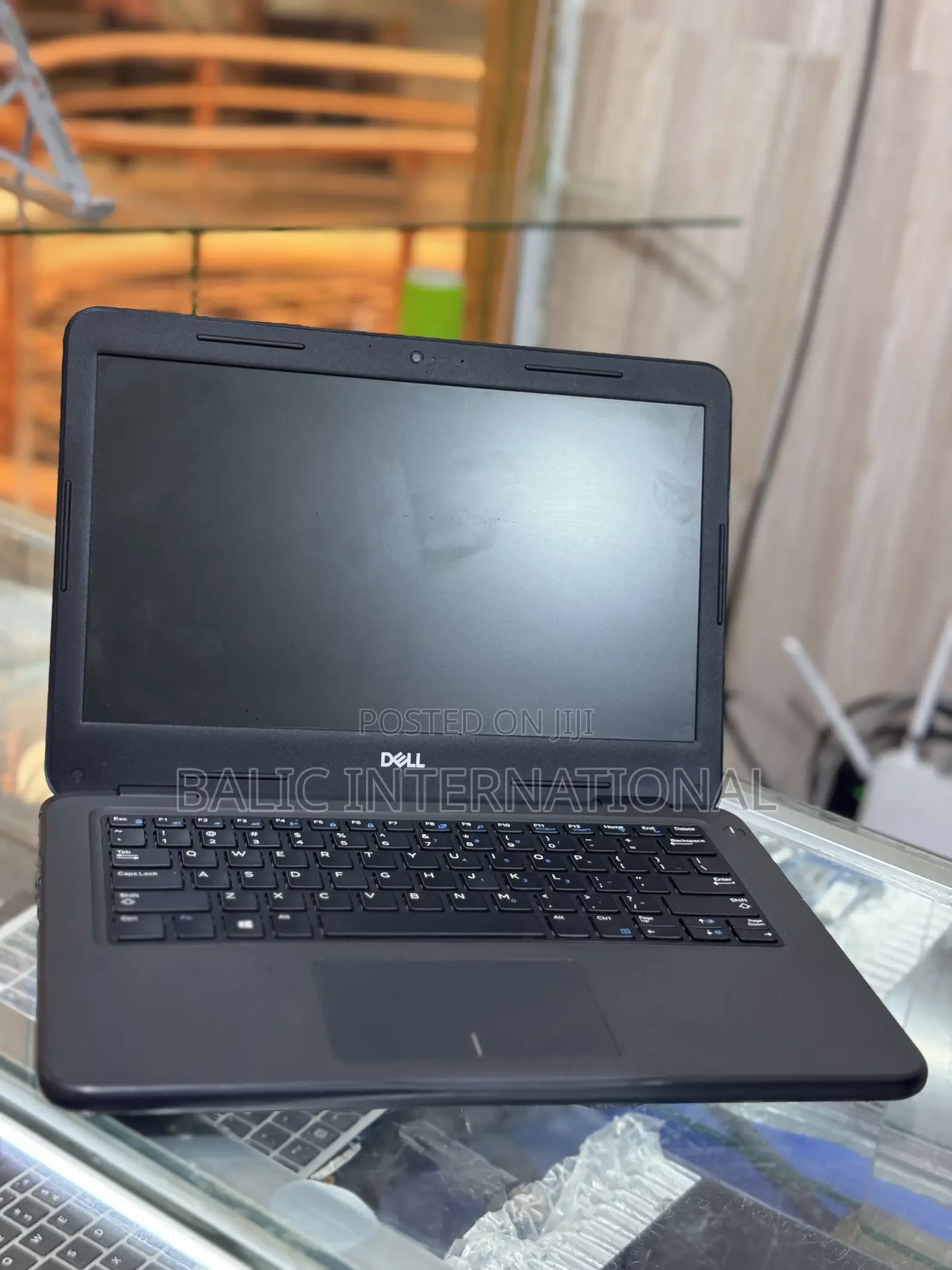 Laptop Dell Latitude 3310 8GB Intel Core I3 SSD 256GB