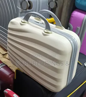 Simple Beauty Suitcase