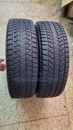 215/70r16 Bridgestone Foreign Used (Made in Japan)