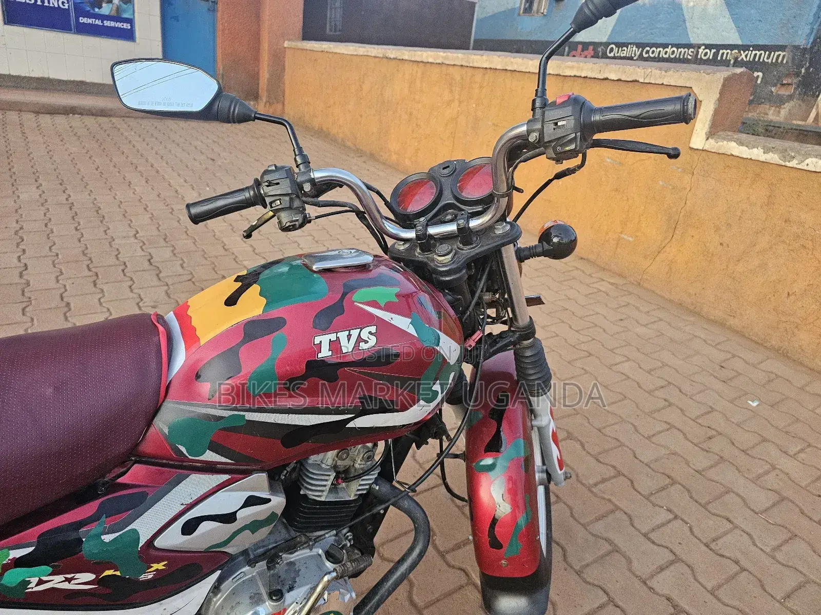 TVS HLX 125 2020 Red