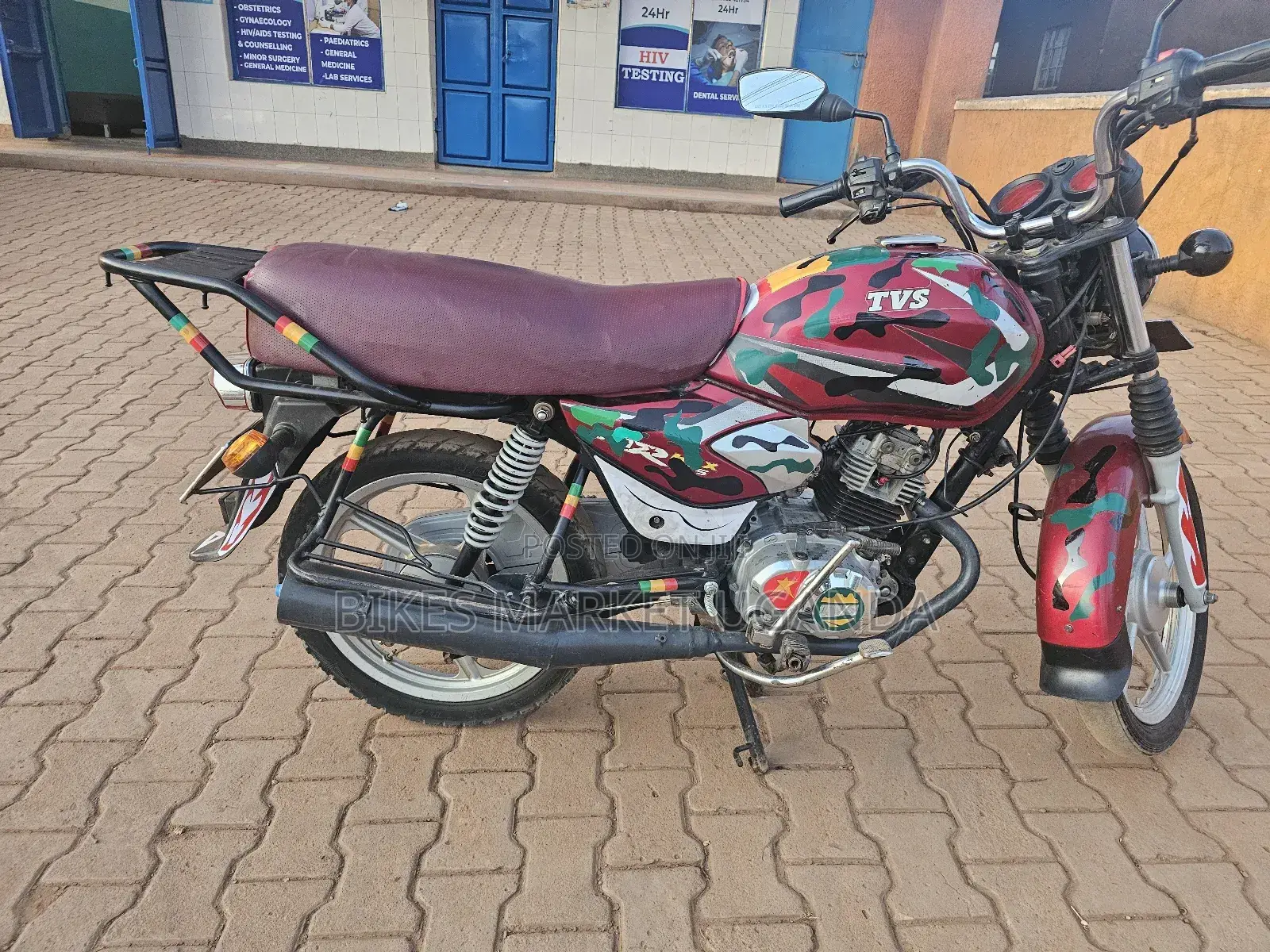 TVS HLX 125 2020 Red