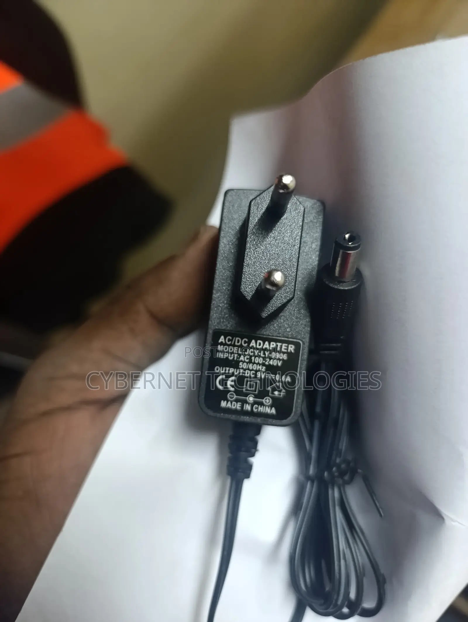 DVD Router Decoder Power Supply Ac/Dc Power Adapter 9v 0.6a