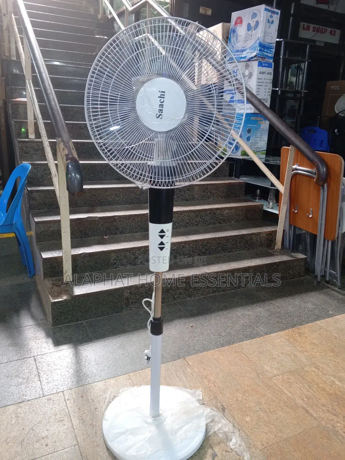 Saachi Remote Fan
