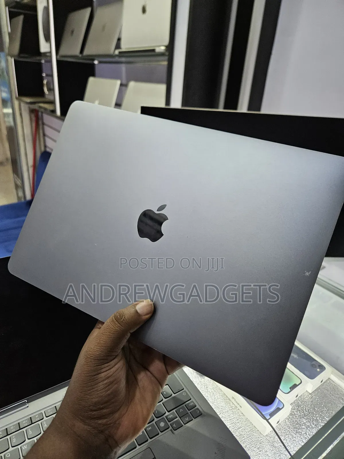 Laptop Apple MacBook Pro 2017 16GB Intel Core I5 SSD 500GB