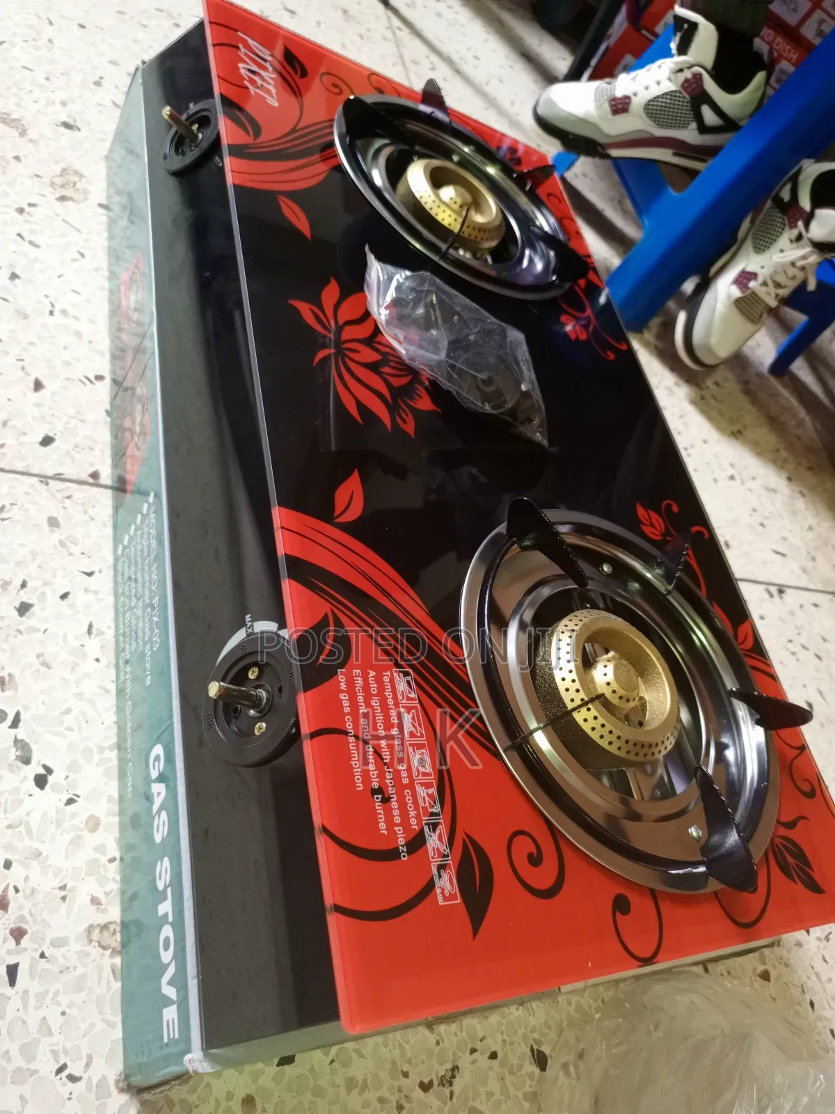 Pixel 2-Burner Tempered Glass Gas Stove.