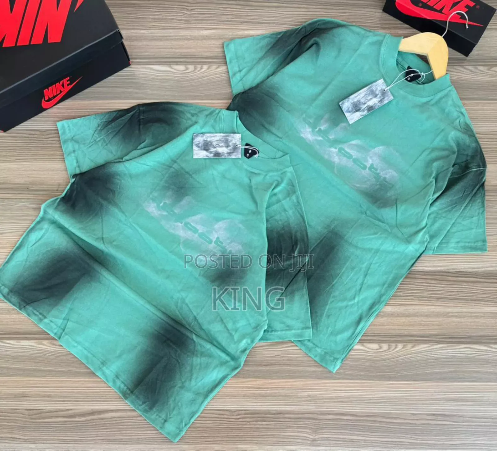 Luxe -Deep T-Shirts