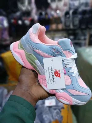 New Balance 9060 Pink Grey