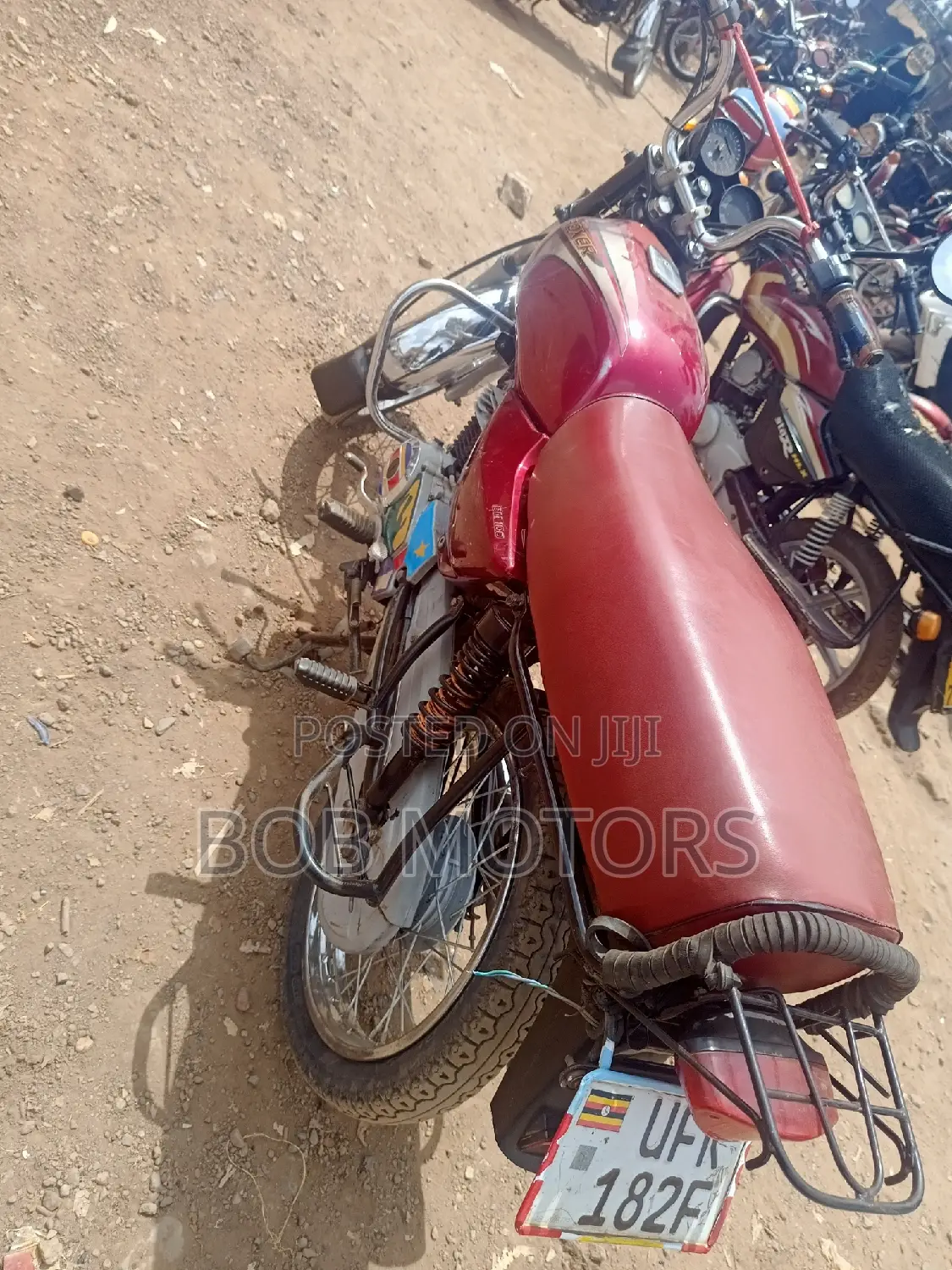 Bajaj Boxer 100 2024 Red