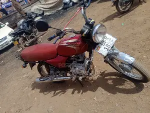 Bajaj Boxer 100 2024 Red