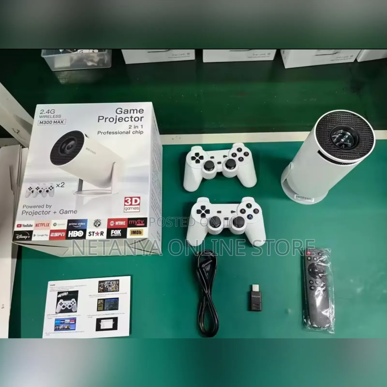 Portable Intelligent Game Projector With Consoles