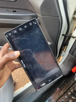 Universal Car Radio