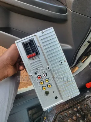 Universal Car Radio