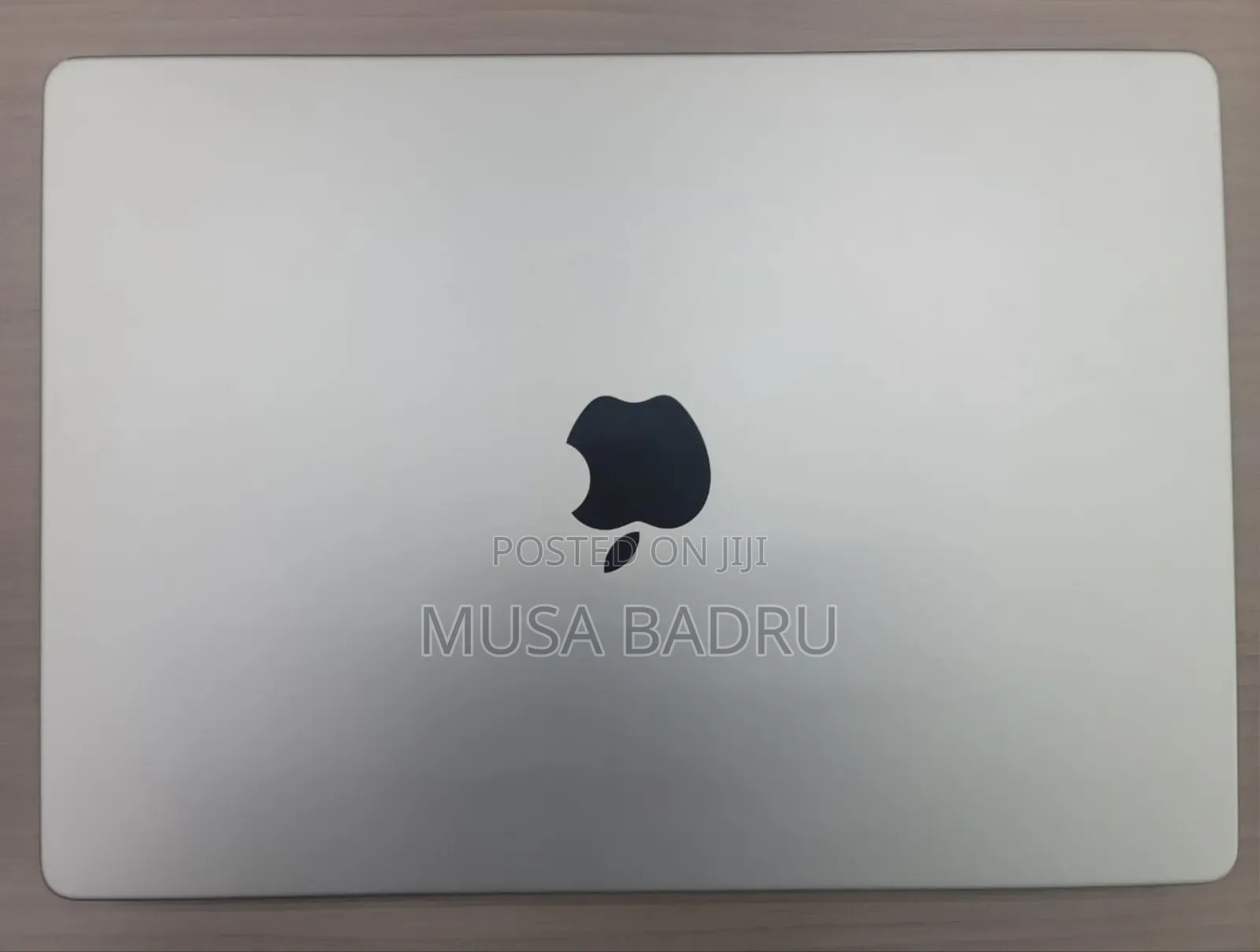 New Laptop Apple MacBook Pro 2019 16GB Apple M1 Pro SSD 512GB