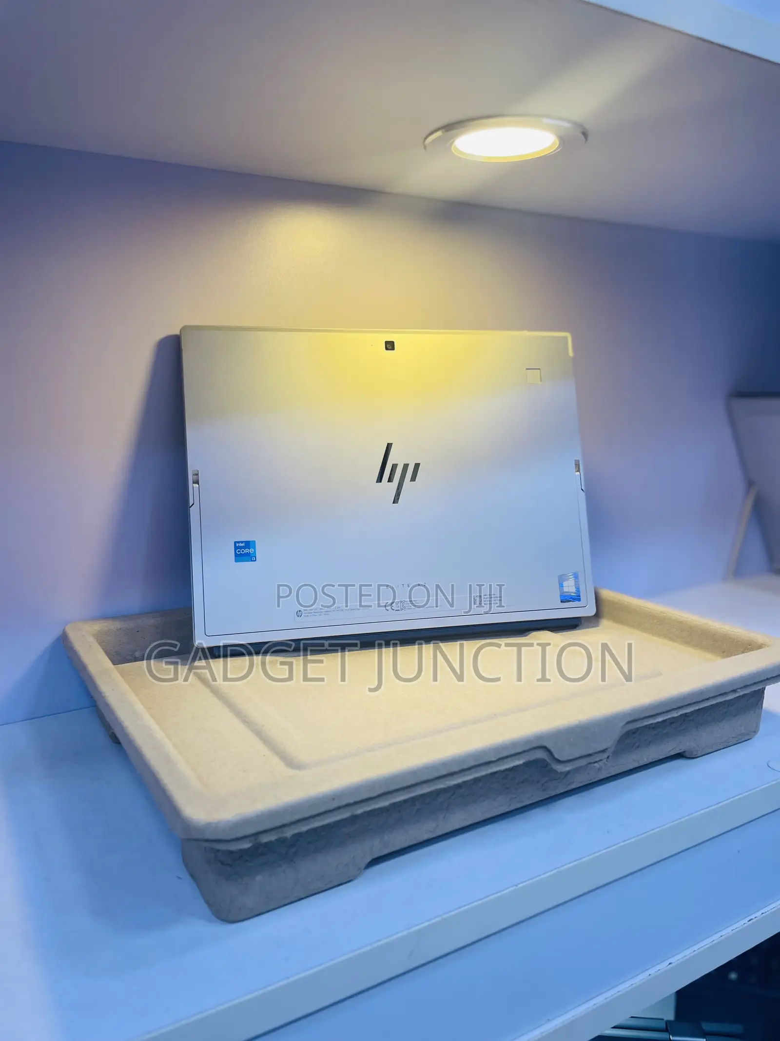 New Laptop HP Elite X2 G8 8GB Intel Core I3 SSD 256GB