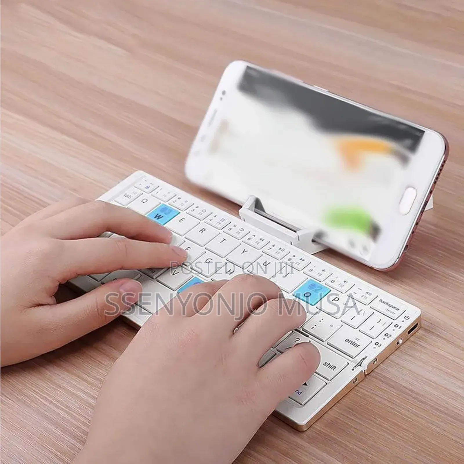 B.O.W Mini Foldable Keyboard - Ultra-Portable Wirelesstyping