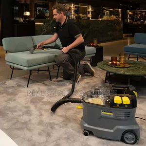 German KÄRCHER Professional Puzzi 8 Spray Extraction Cleaner