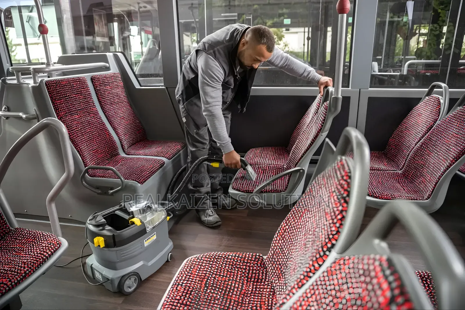 German KÄRCHER Professional Puzzi 8 Spray Extraction Cleaner