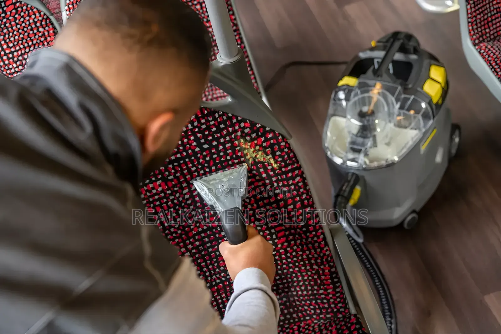 German KÄRCHER Professional Puzzi 8 Spray Extraction Cleaner