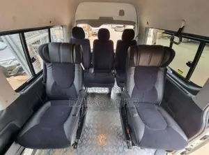 Toyota HiAce 2011 White