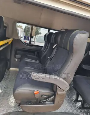 Toyota HiAce 2011 White