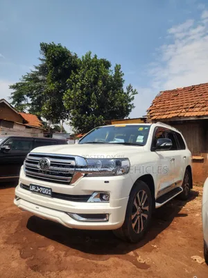Toyota Land Cruiser 4.6 V8 ZX 2016 White