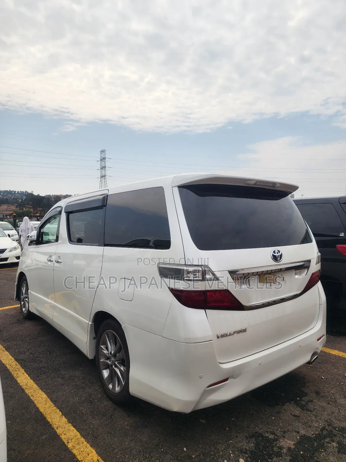 Toyota Vellfire 2011 White