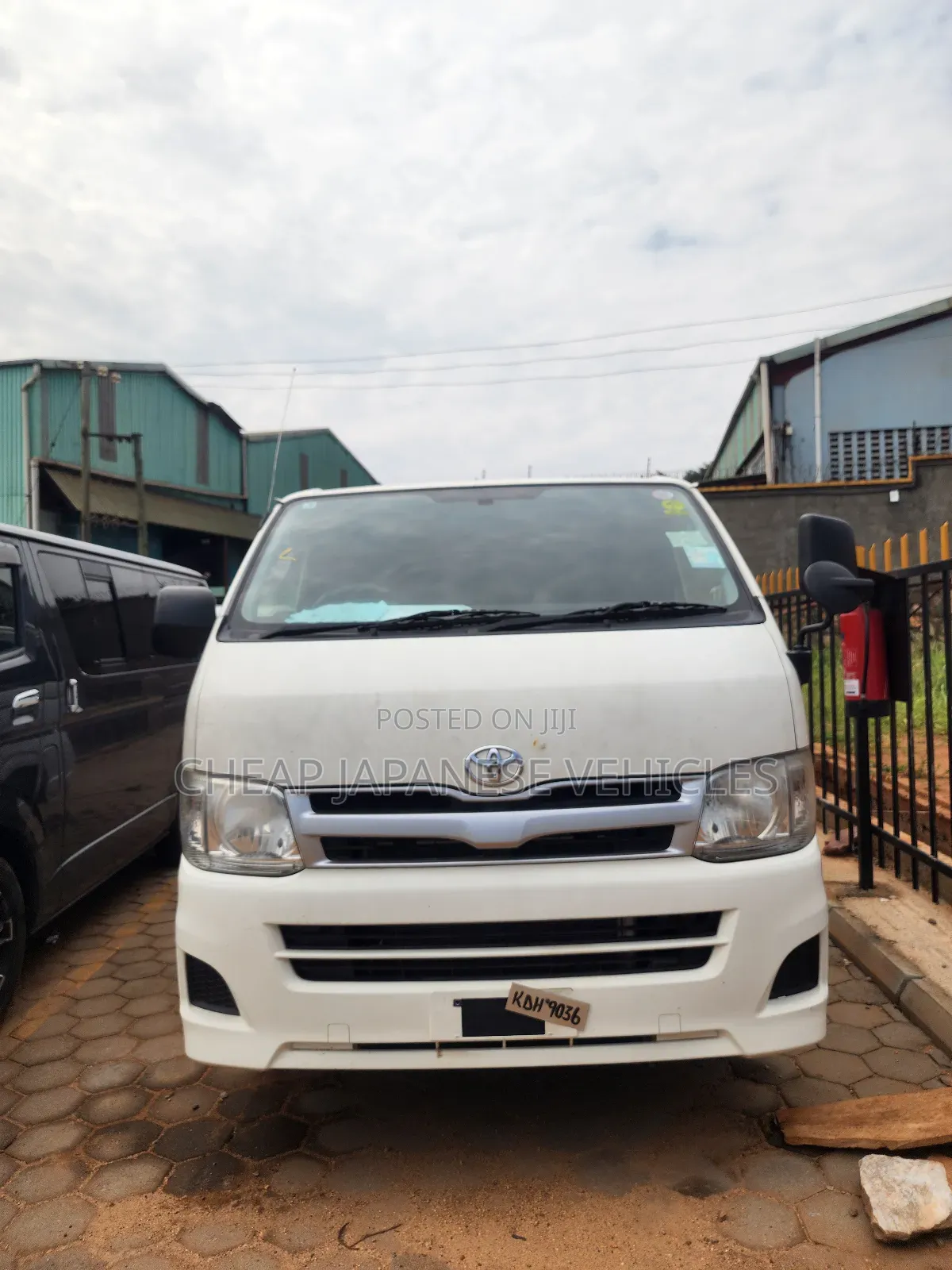 Toyota HiAce 2012 White