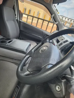 Toyota HiAce 2012 White