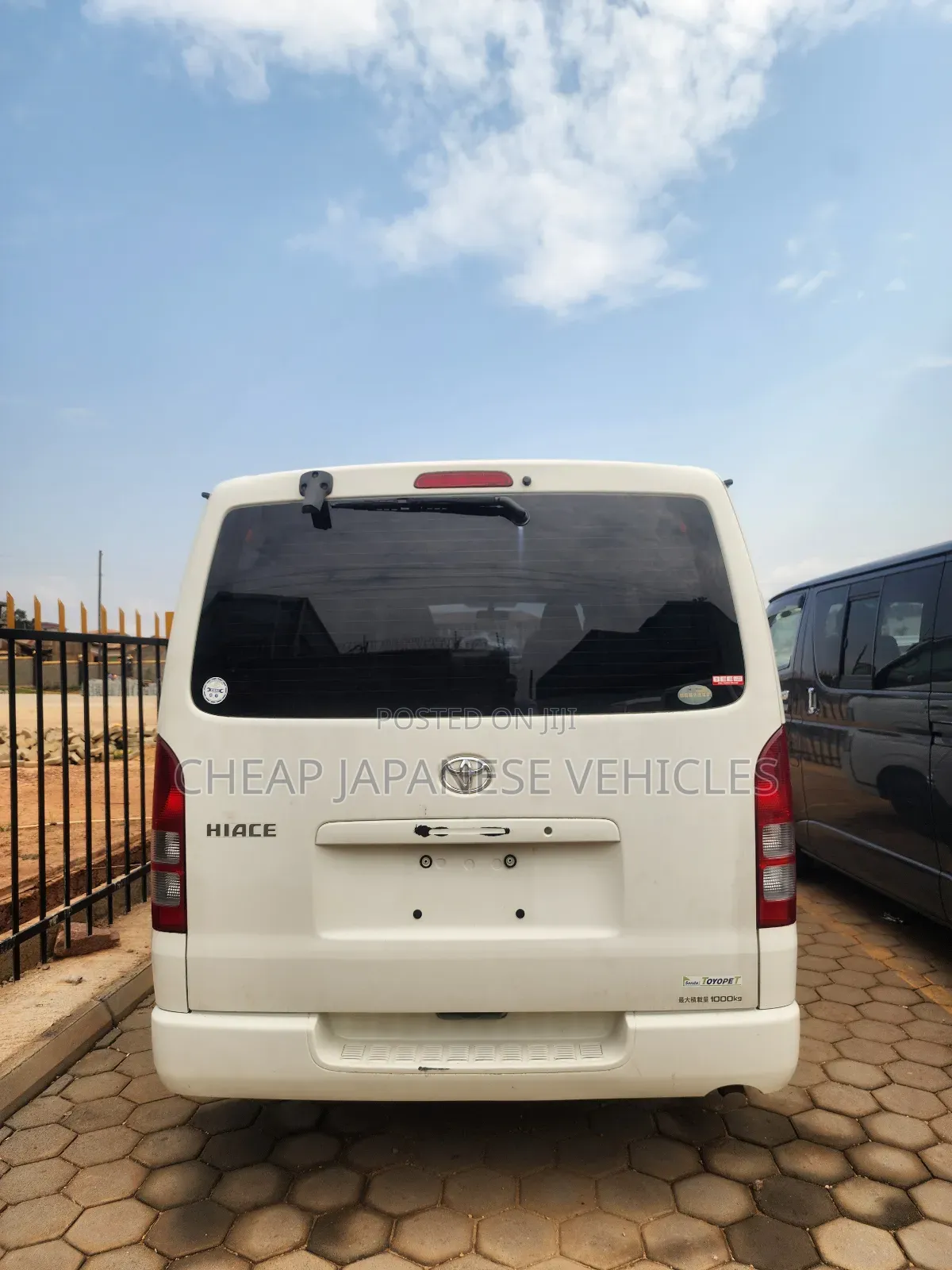Toyota HiAce 2012 White