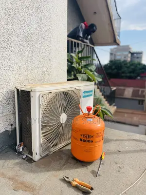 City Buildings Ac Gas Refilling Technician