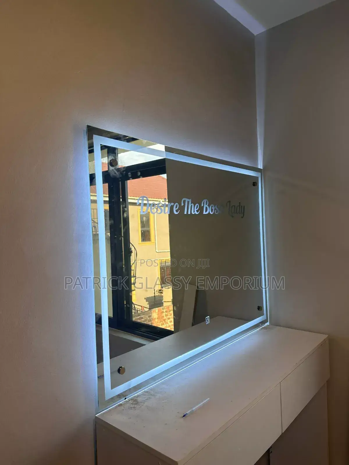 Display Mirror