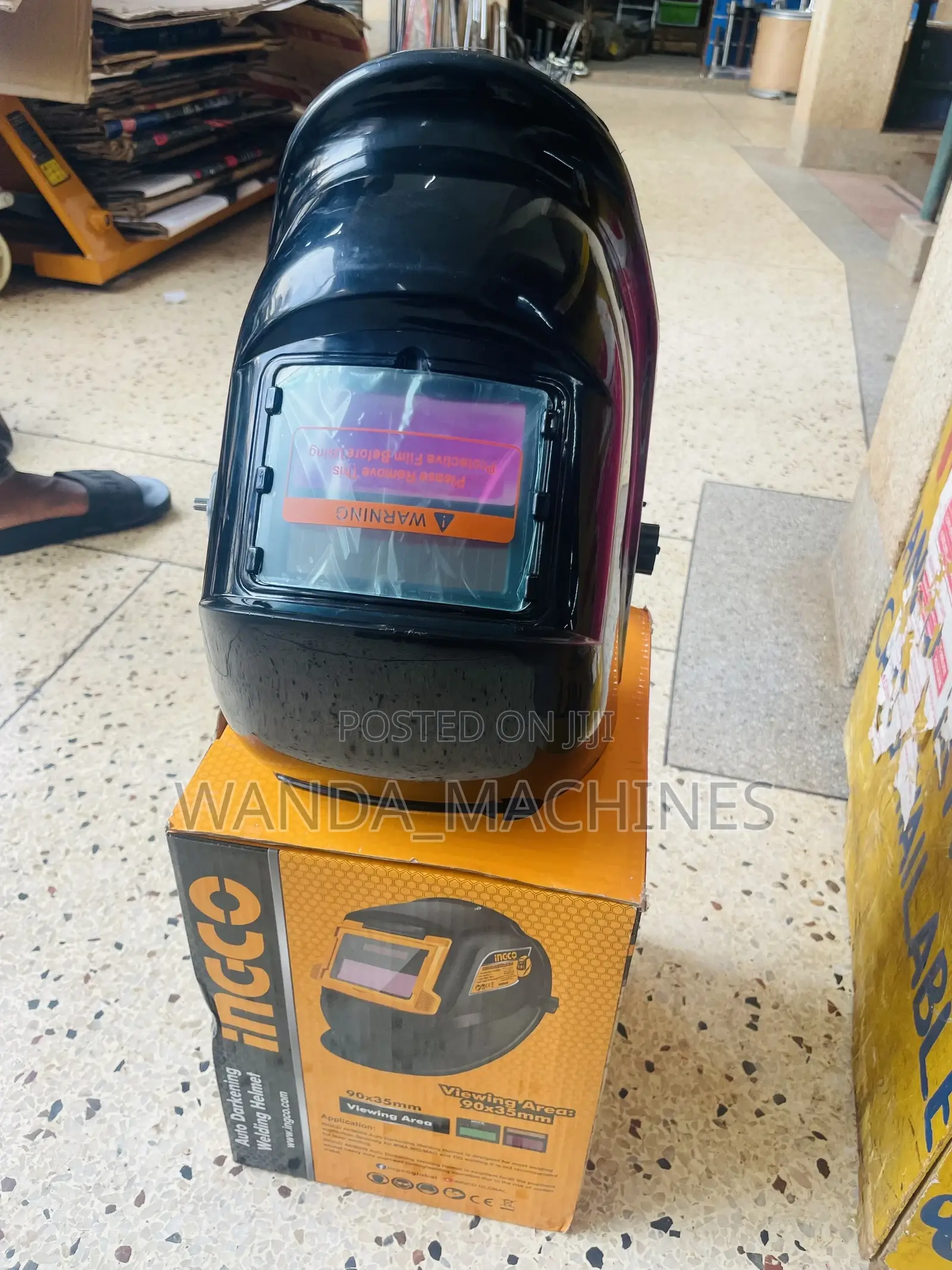 Auto Darkening Welding Helmet