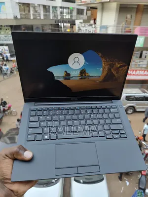 Laptop Dell Latitude 7390 8GB Intel Core I5 SSD 256GB