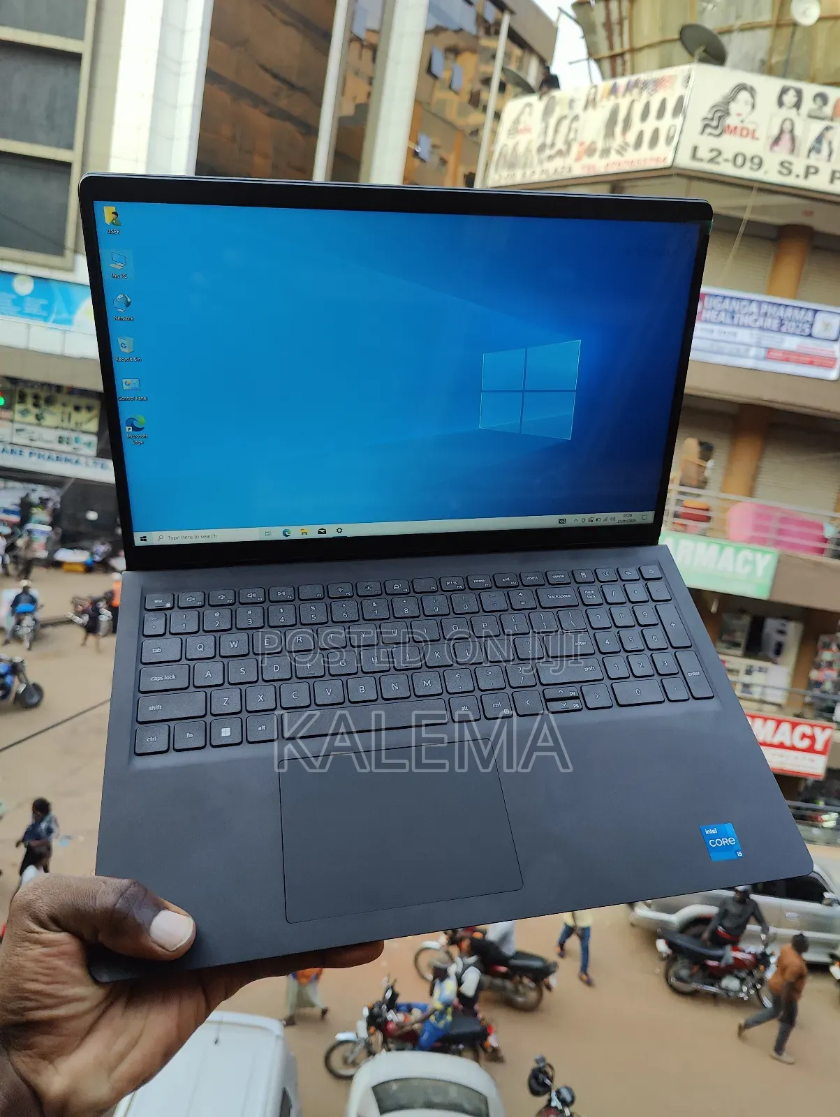 Laptop Dell Inspiron 14 3552 8GB Intel Core I5 HDD+SSD 256GB