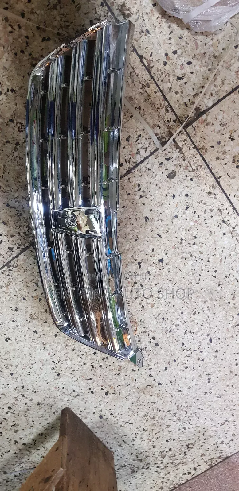 Grill for Premio X 2002