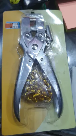 Eyelet Plier Button Machine