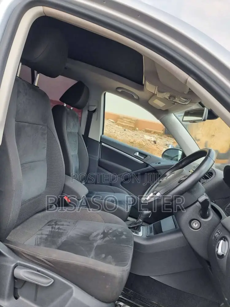 Volkswagen Tiguan 2015 Silver
