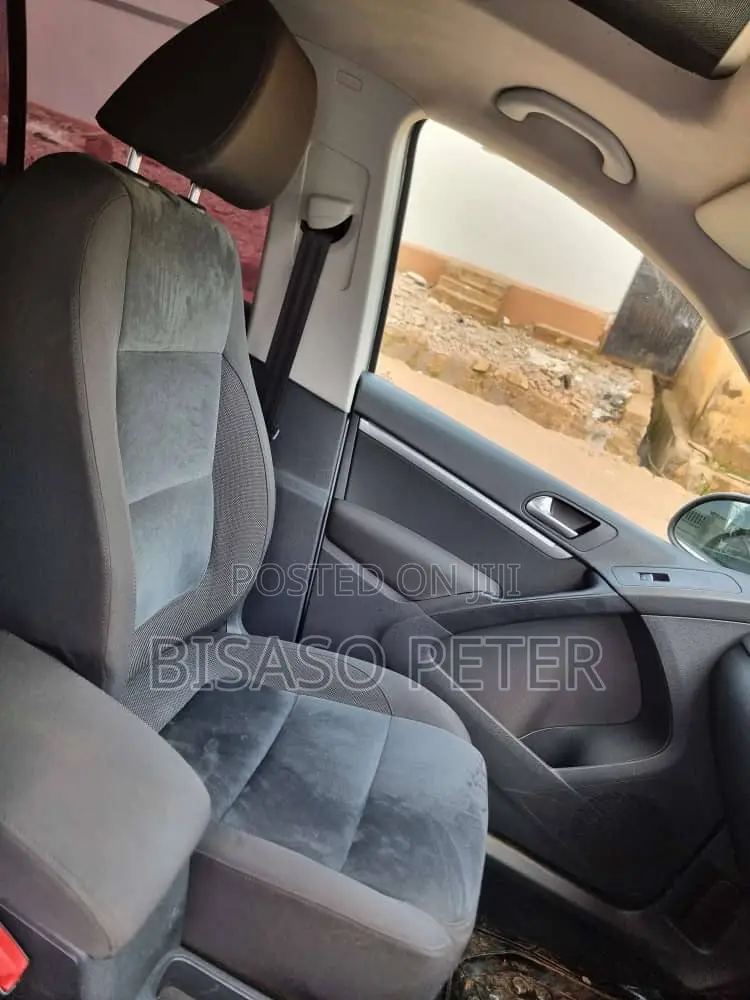 Volkswagen Tiguan 2015 Silver