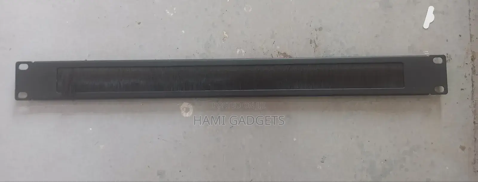 1U Brush Panel