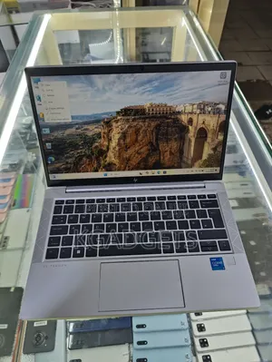Laptop HP EliteBook 830 G8 16GB Intel Core I5 SSD 512GB