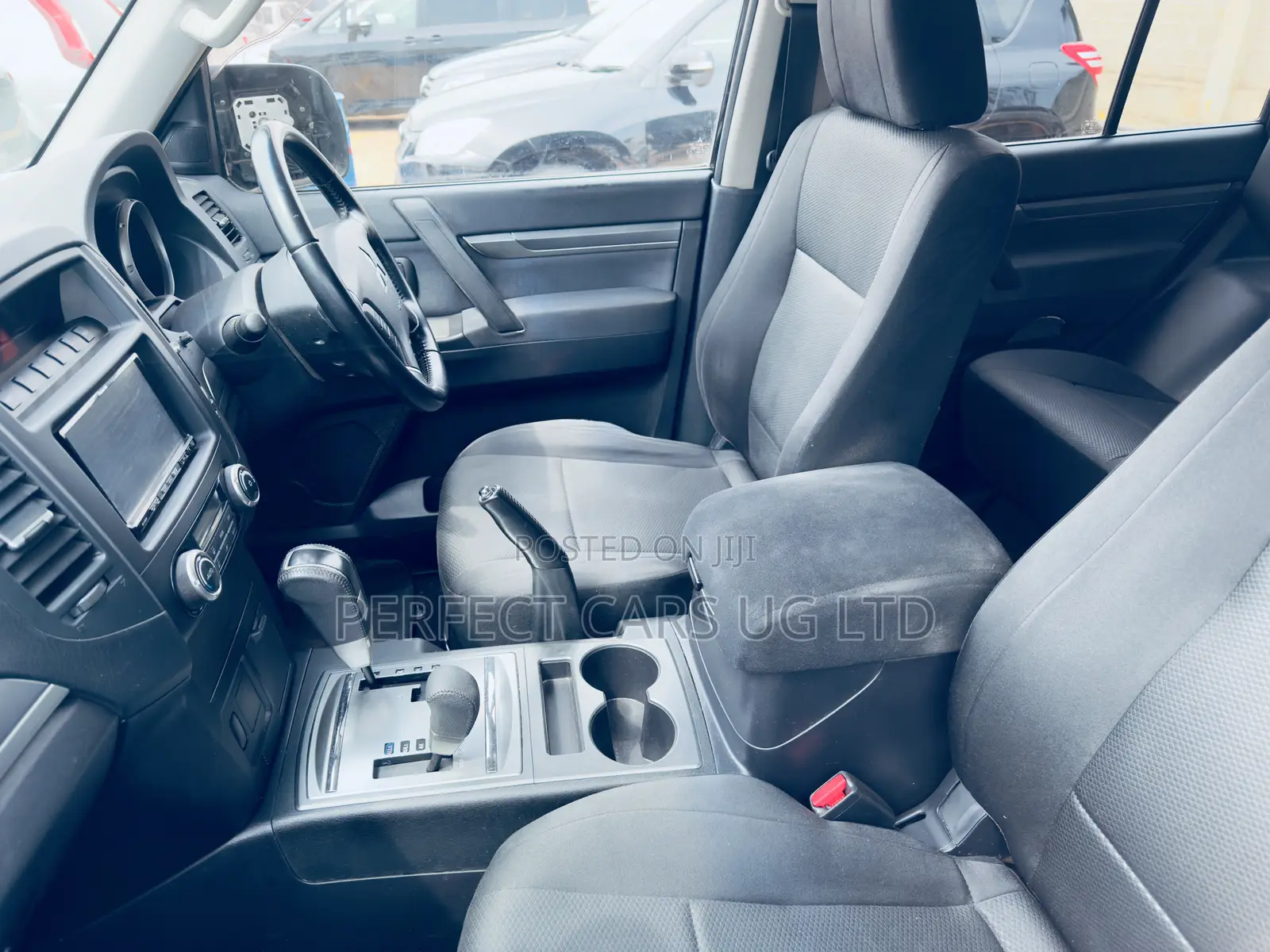 Mitsubishi Pajero 3.0 2011 Black