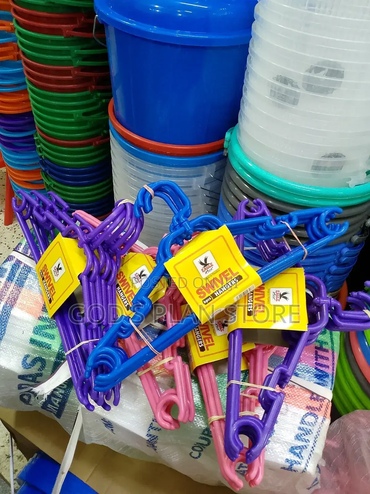 Plastic Rotating Hangers 12pcs