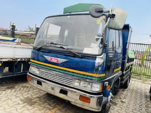 Hino Tipper