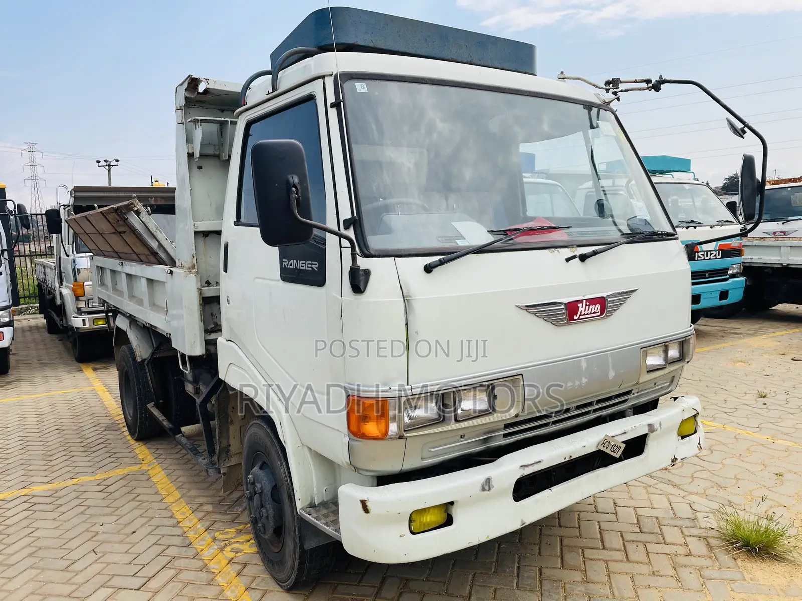 Hino Dupper