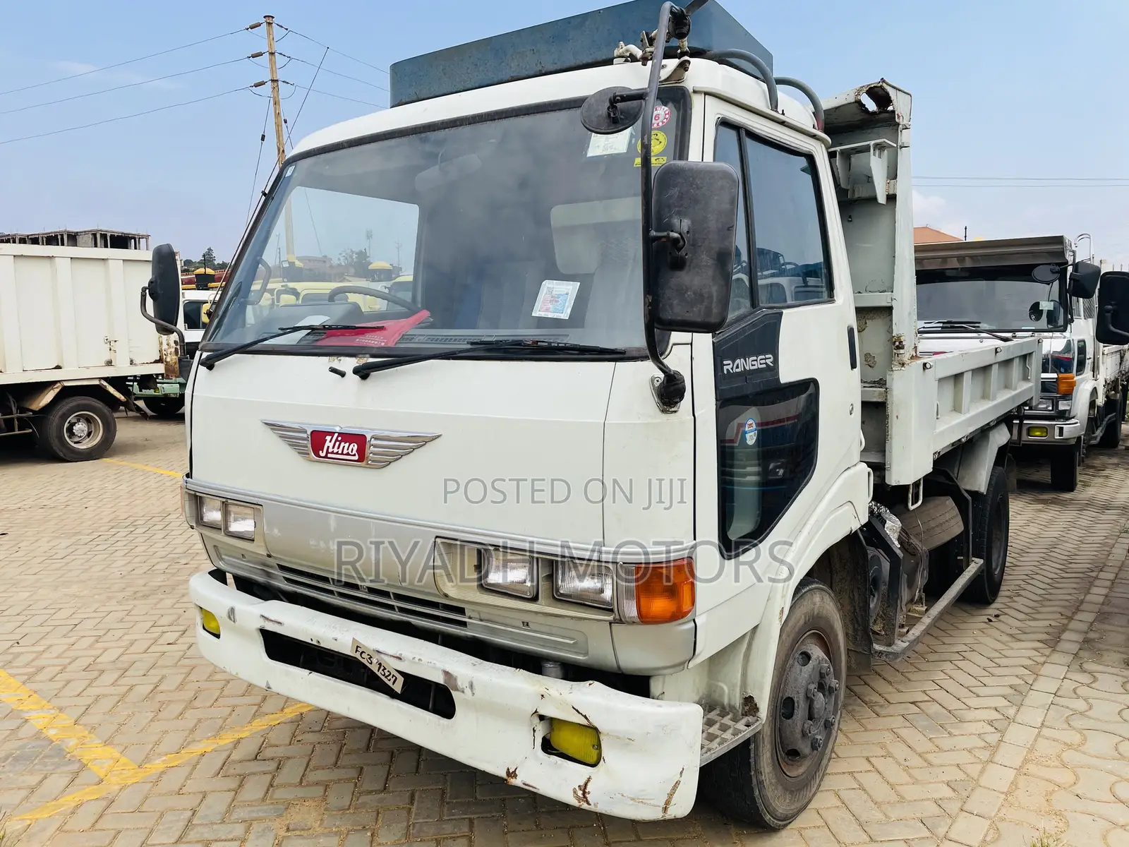 Hino Dupper