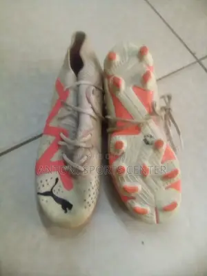 Children's Shoe for Football