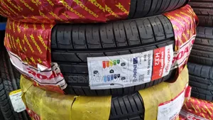 215/60r16 Roadx
