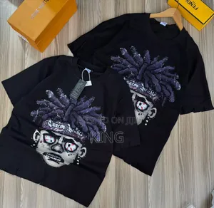 Simple T-Shirts 55,000/-